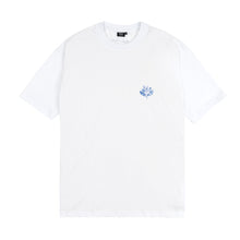 Load image into Gallery viewer, Tshirt Magenta x Blue Flowers
