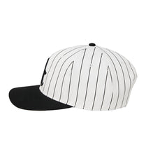 Load image into Gallery viewer, Casquette Dc Shoes Dugout
