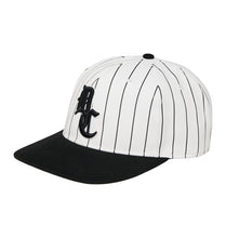 Load image into Gallery viewer, Casquette Dc Shoes Dugout
