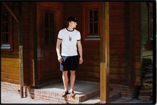 Load image into Gallery viewer, Tshirt The Loose Company Flash
