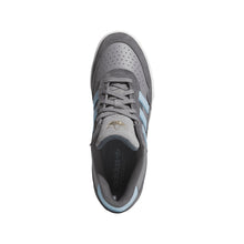 Load image into Gallery viewer, Adidas Tyshawn 2
