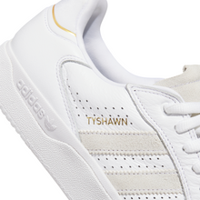 Load image into Gallery viewer, Adidas Tyshawn low
