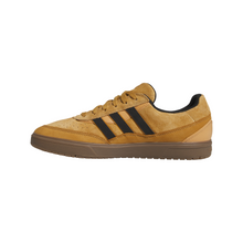 Load image into Gallery viewer, Adidas Tyshawn 2
