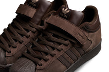 Load image into Gallery viewer, Adidas Pro Shell Niels Bennett
