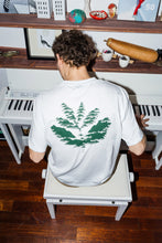 Charger l'image dans la galerie, Tshirt Magenta Mountains
