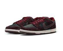 Charger l&#39;image dans la galerie, Nike Sb Dunk low Riot

